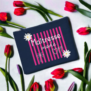 trousse bleu maitresse rose